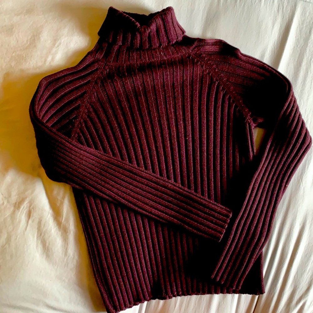 SO NICE!! Banana Republic Sweater